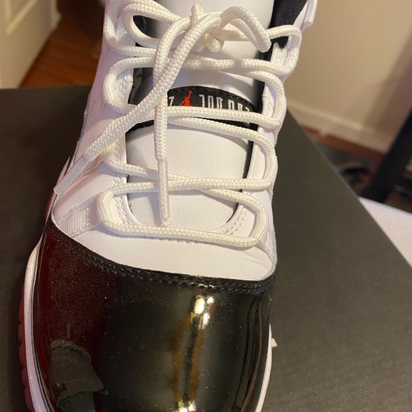 Jordan 11 - Picture 2 of 4